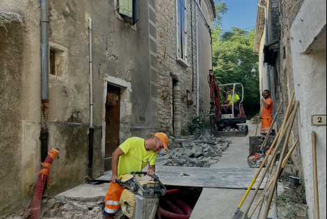 Réhabilitation des réseaux EU & AEP à Rivières (30)